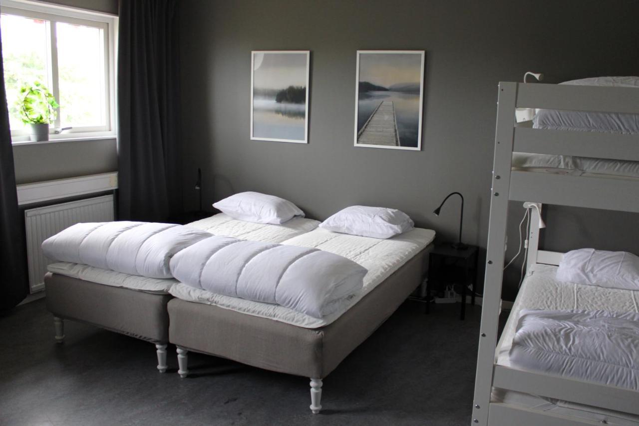 De La Gardie Park Vandrarhem Hostel Лидчёпинг Экстерьер фото